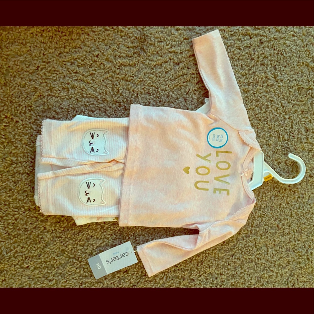 Carter’s newborn 3-piece set